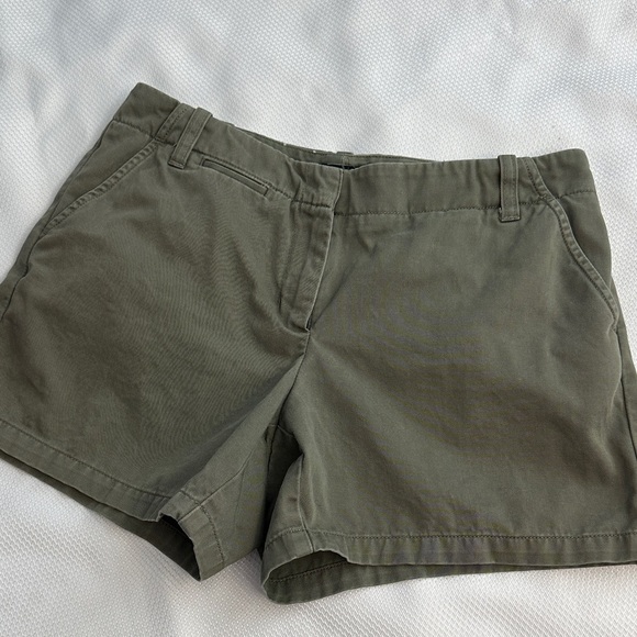 J. Crew low fit shorts - Picture 1 of 4